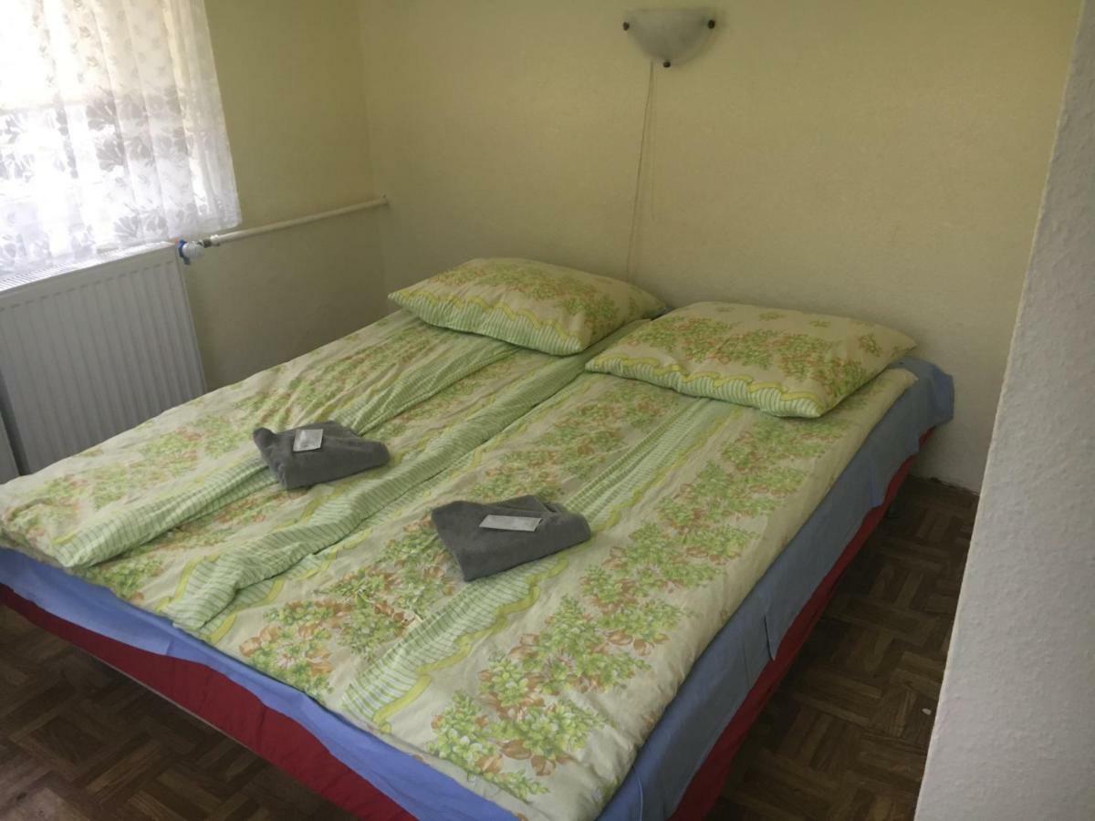 Gosciniec Graf Apartment คาร์ปัตซ์ ภายนอก รูปภาพ
